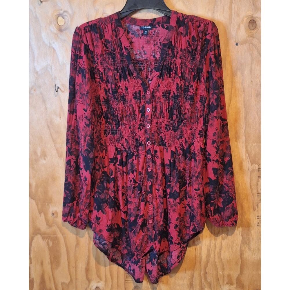 Torrid Shirt Women's Size 00 (M/L) Black Red Abstract Floral Bohemian BohoStyle